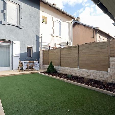Le Graphite Apartamento Auboue Exterior foto
